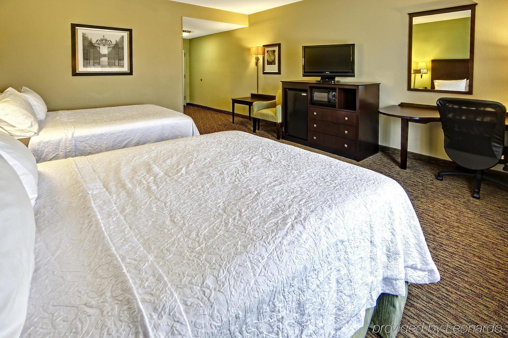 Hampton Inn Crossville Exteriör bild