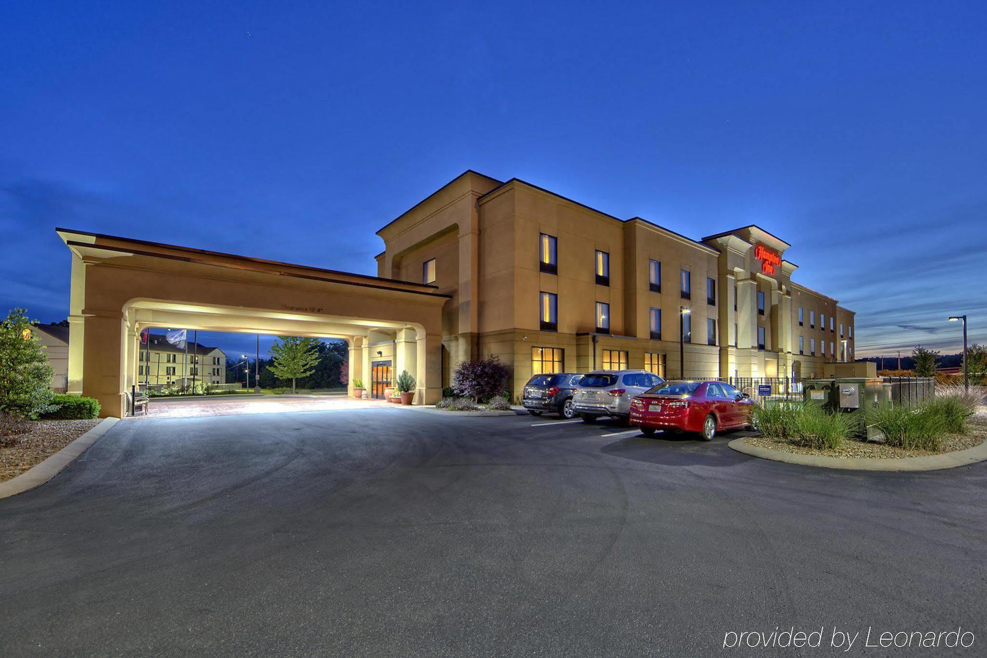 Hampton Inn Crossville Exteriör bild