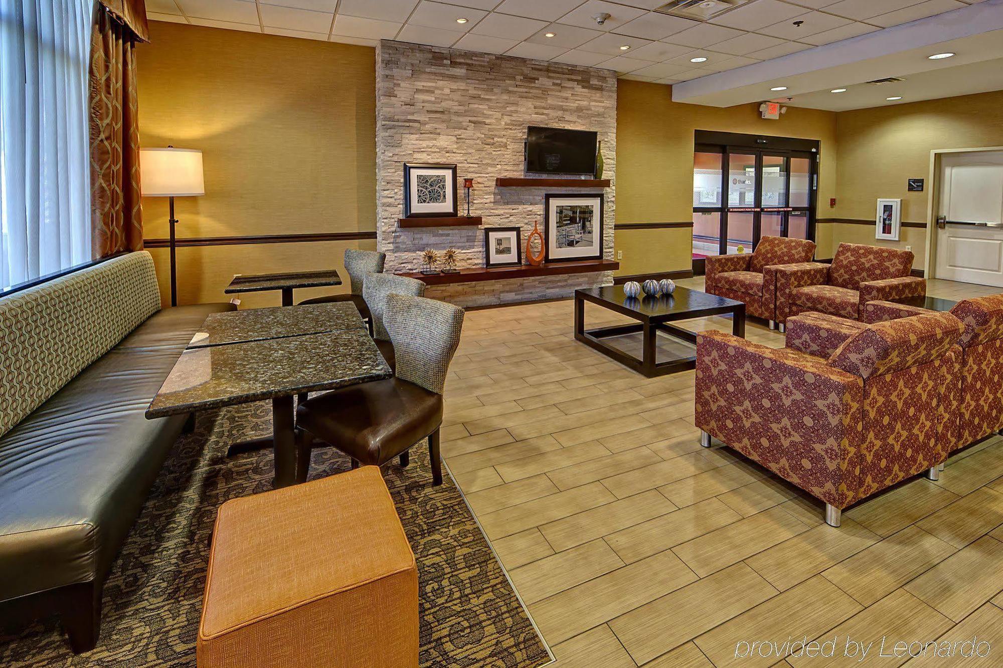 Hampton Inn Crossville Exteriör bild