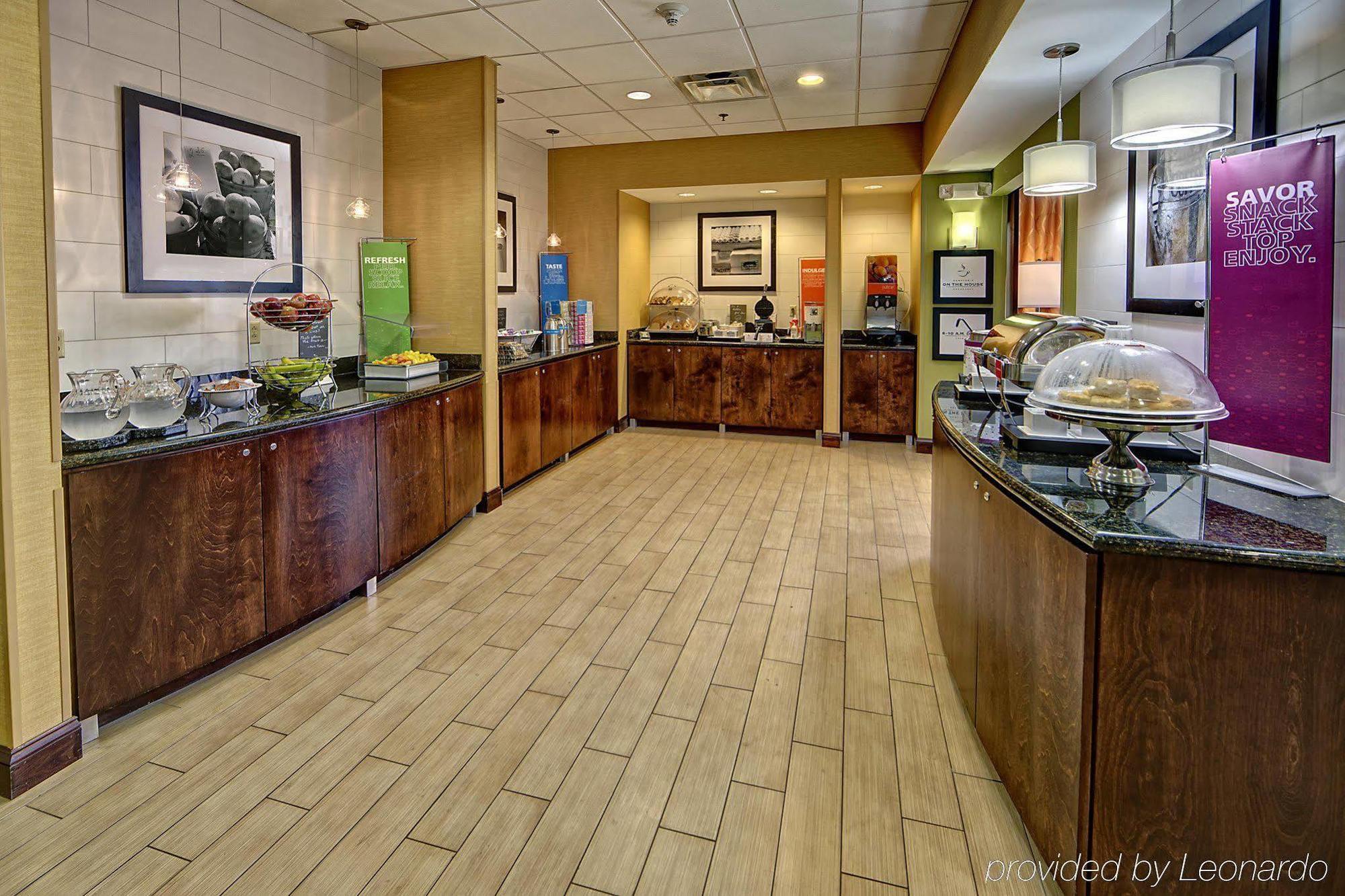 Hampton Inn Crossville Exteriör bild
